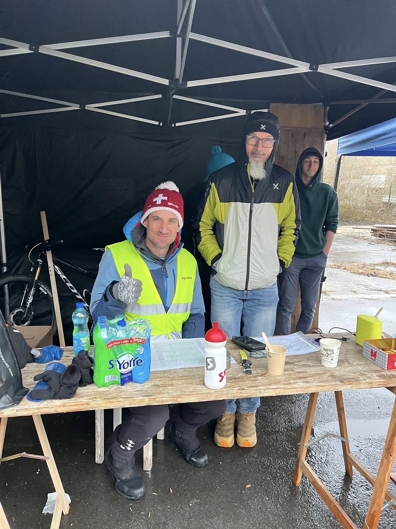 Peut être une image de texte